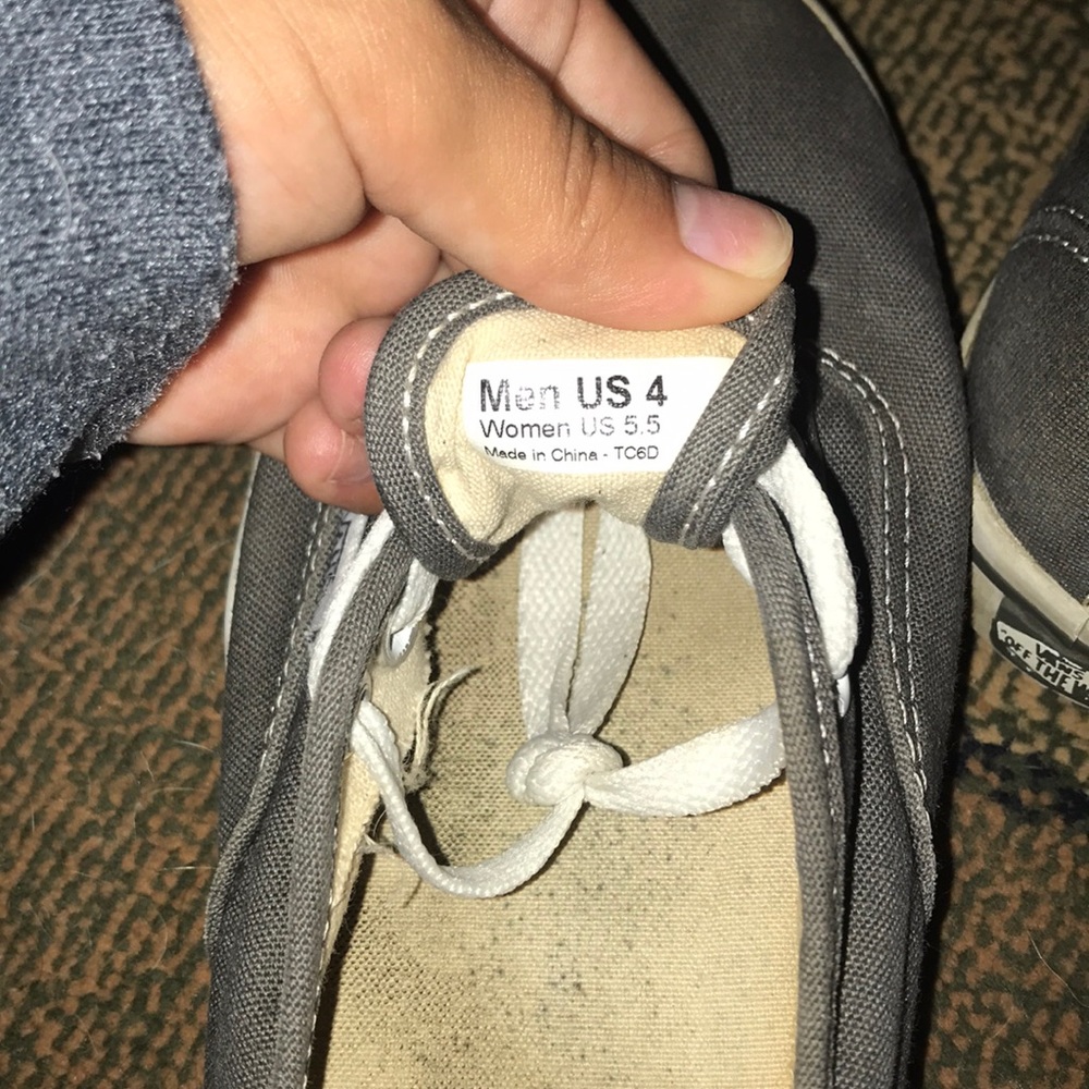 Gray vans - Picture 5 of 7